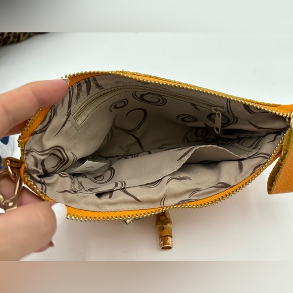 Unbranded Leather Wristlet, Removable Strap - Picture 7 of 9